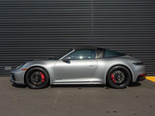2024 Porsche 911 Targa 4 GTS