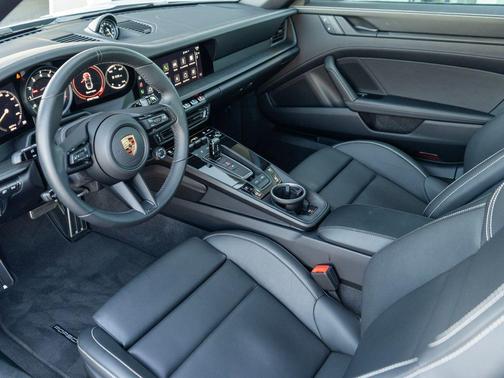 2024 Porsche 911 Targa 4 GTS