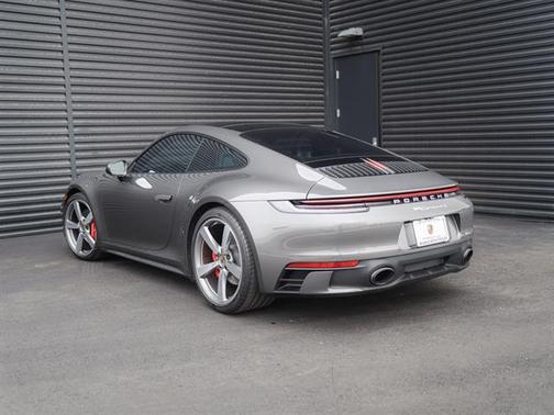 2024 Porsche 911 Carrera 4S