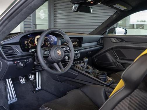 2026 Porsche 911 GT3 w/Touring Package