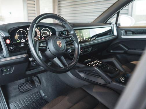 2024 Porsche Cayenne Cayenne