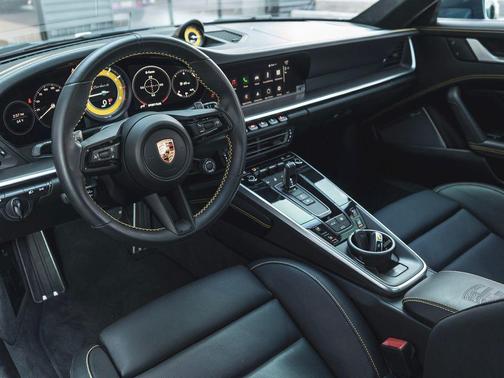 2022 Porsche 911 Turbo S