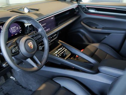 2025 Porsche Macan Electric 4