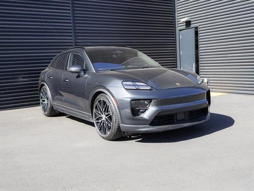 2025 Porsche Macan Electric 4