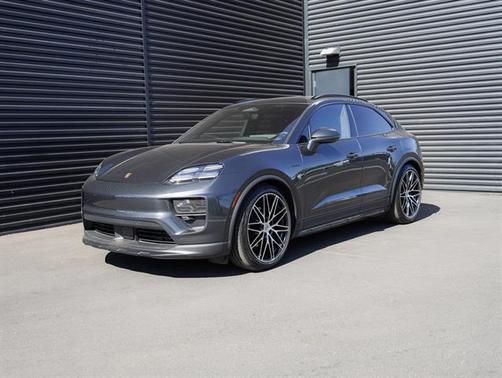 2025 Porsche Macan Electric 4