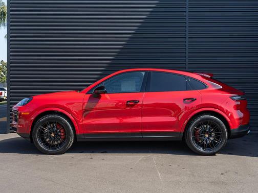 Carmine Red 2026 Porsche Cayenne S