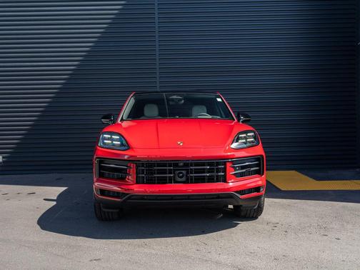 Carmine Red 2026 Porsche Cayenne S