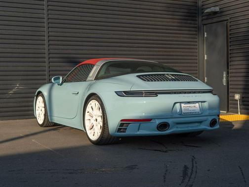 2023 Porsche 911 Targa 4 GTS