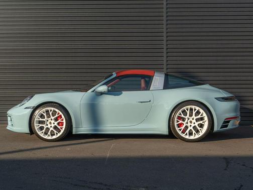2023 Porsche 911 Targa 4 GTS