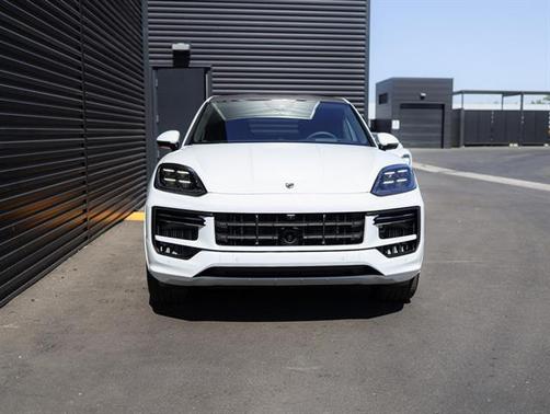 2025 Porsche Cayenne Turbo
