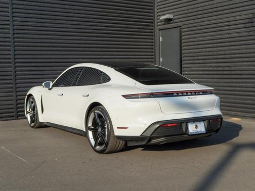 2024 Porsche Taycan RWD