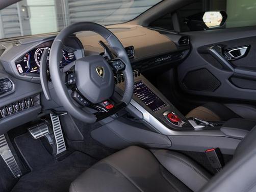2023 Lamborghini Huracan EVO Coupe RWD