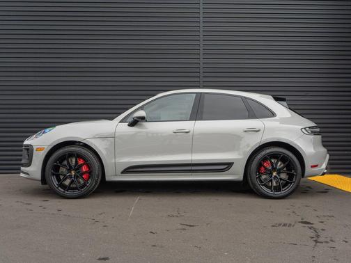 2026 Porsche Macan GTS