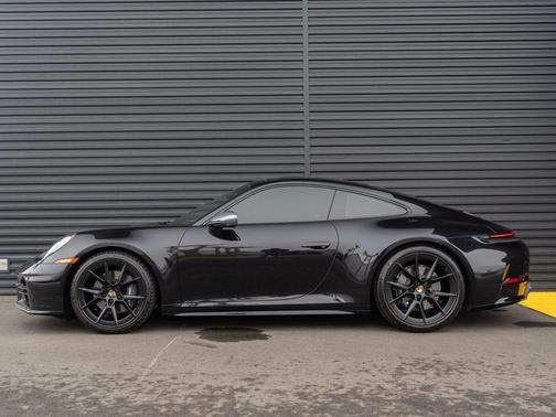 2026 Porsche 911 Carrera T