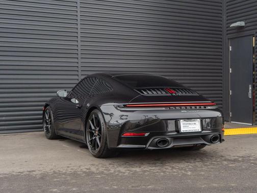 2026 Porsche 911 Carrera T