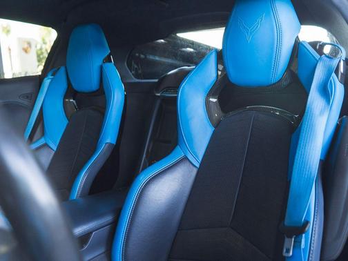 2021 Chevrolet Corvette Stingray w/3LT