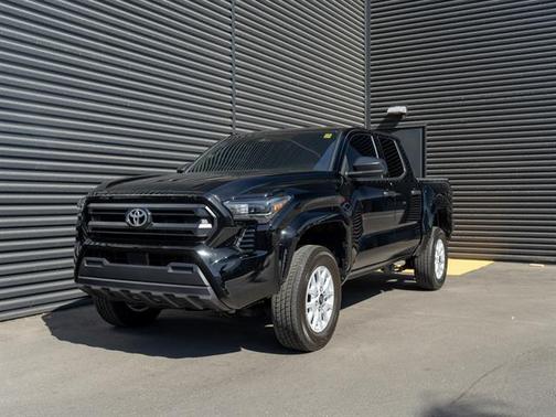 2025 Toyota Tacoma SR