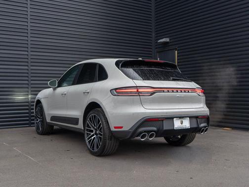 2026 Porsche Macan 
