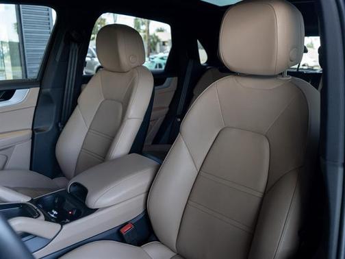 2025 Porsche Cayenne Cayenne