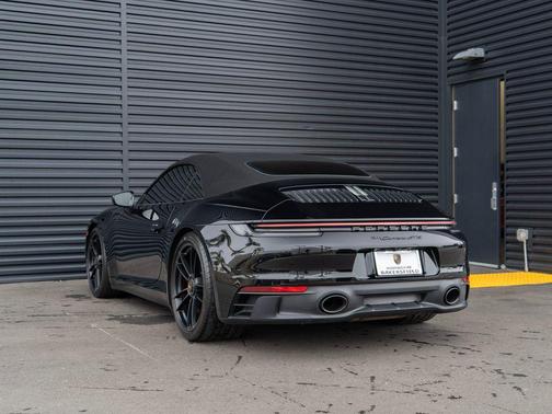 2022 Porsche 911 Carrera GTS