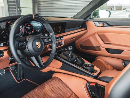 2024 Porsche 911 S/T