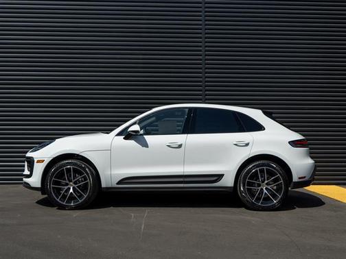 2026 Porsche Macan AWD