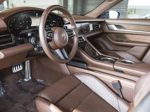 2022 Porsche Taycan Turbo