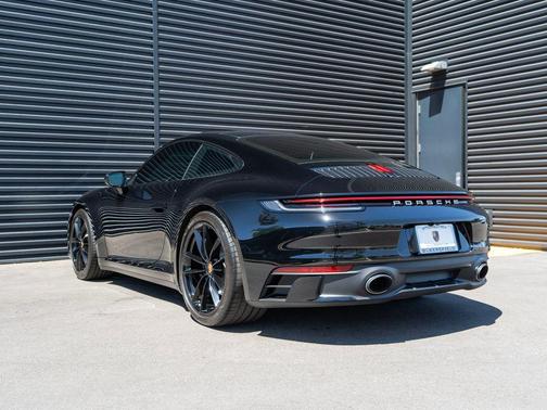 Jet Black Metallic 2024 Porsche 911 911 Carrera S