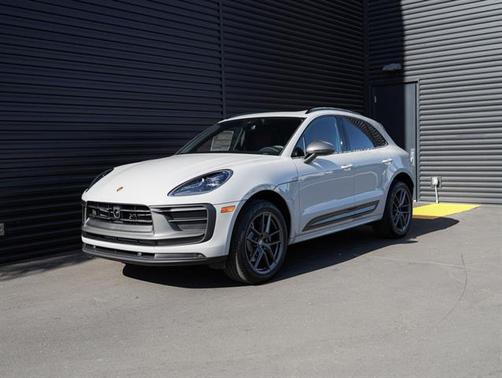 2025 Porsche Macan T