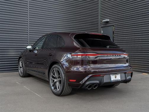 2025 Porsche Macan AWD