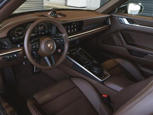 2026 Porsche 911 Carrera