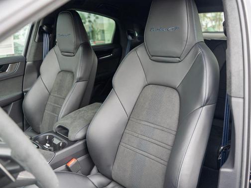 2026 Porsche Cayenne Turbo GT