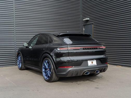 2026 Porsche Cayenne Turbo GT