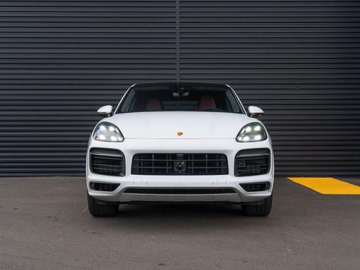 2023 Porsche Cayenne GTS