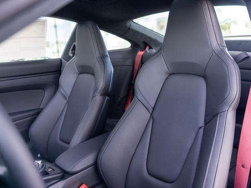 2026 Porsche 911 Carrera GTS