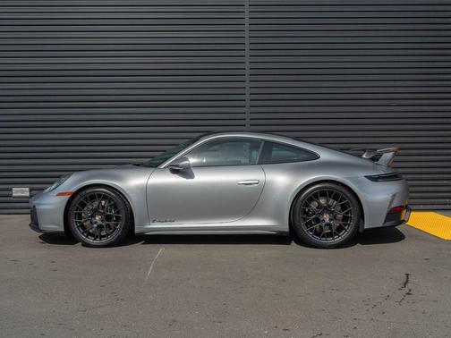 2026 Porsche 911 Carrera GTS