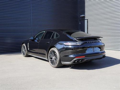 2023 Porsche Panamera 4