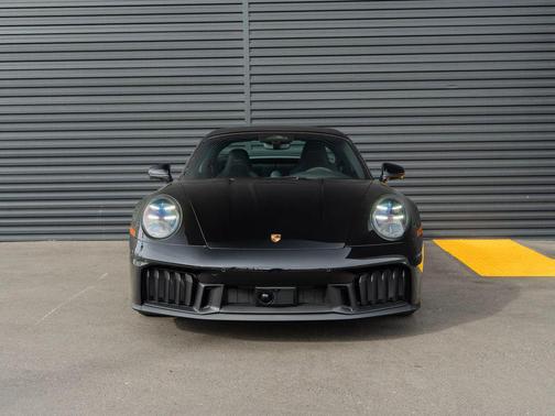 2026 Porsche 911 Targa 4 GTS