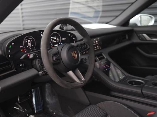 2025 Porsche Taycan 4S