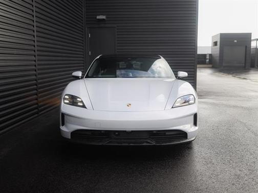2025 Porsche Taycan 4S