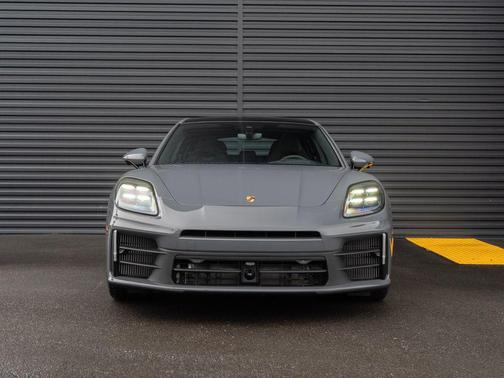 2026 Porsche Panamera 
