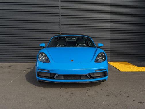 2025 Porsche 718 Boxster GTS 4.0