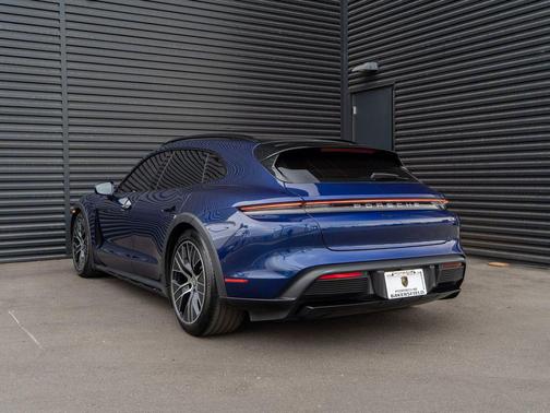 2022 Porsche Taycan 4S