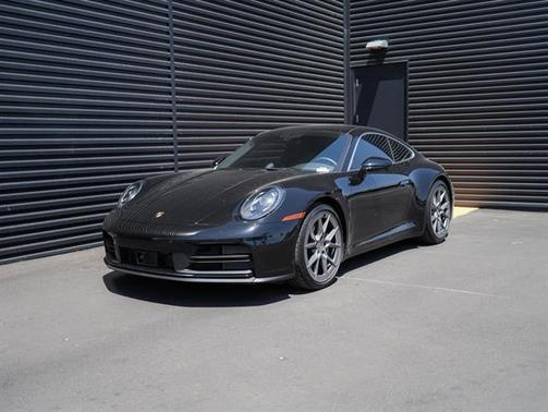 2025 Porsche 911 Carrera
