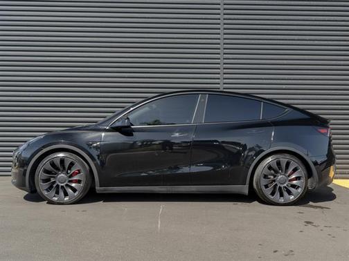 2023 Tesla Model Y Performance Dual Motor All-Wheel Drive