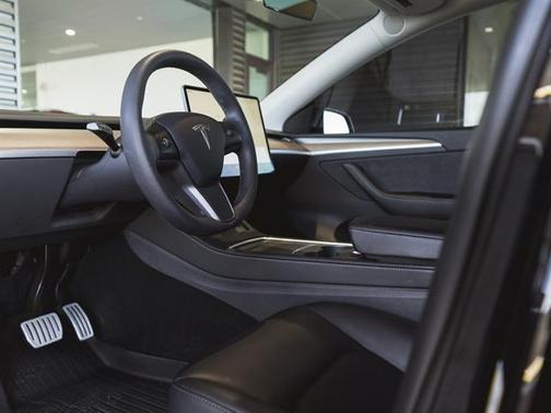 2023 Tesla Model Y Performance Dual Motor All-Wheel Drive