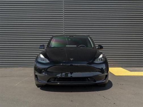2023 Tesla Model Y Performance Dual Motor All-Wheel Drive