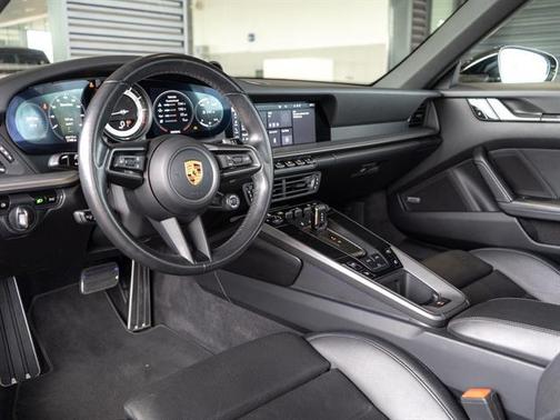 2021 Porsche 911 Carrera