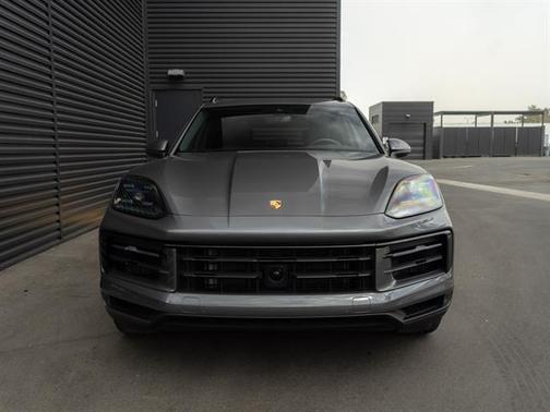 2024 Porsche Cayenne AWD
