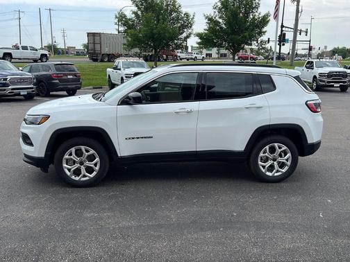 2025 Jeep Compass Latitude